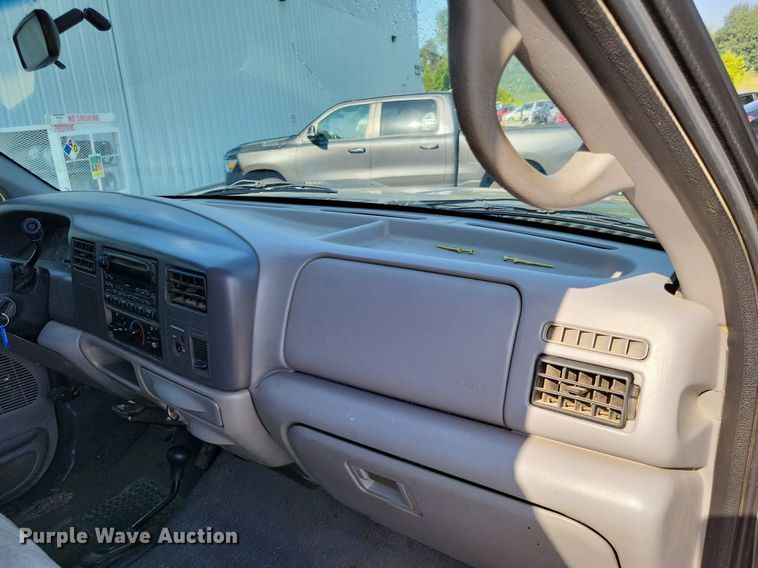 image for item LS9701 1999 Ford F250 Super Duty XLT  SuperCab pickup truck