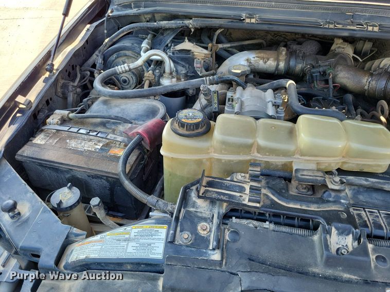 image for item LS9701 1999 Ford F250 Super Duty XLT  SuperCab pickup truck