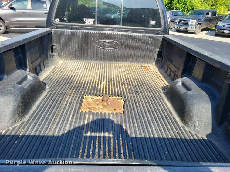 image for item LS9701 1999 Ford F250 Super Duty XLT  SuperCab pickup truck