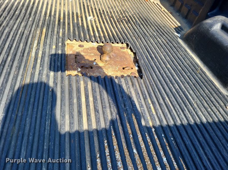 image for item LS9701 1999 Ford F250 Super Duty XLT  SuperCab pickup truck