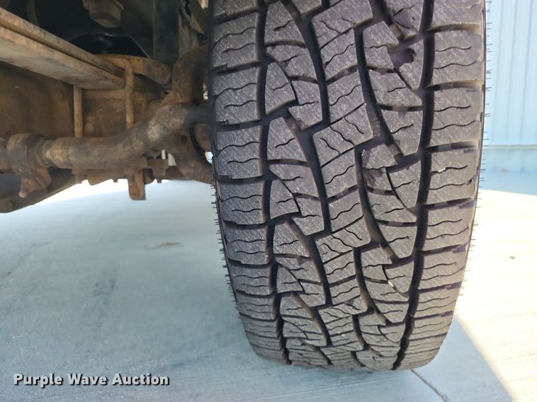 image for item LS9701 1999 Ford F250 Super Duty XLT  SuperCab pickup truck