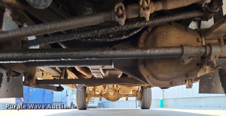 image for item LS9701 1999 Ford F250 Super Duty XLT  SuperCab pickup truck