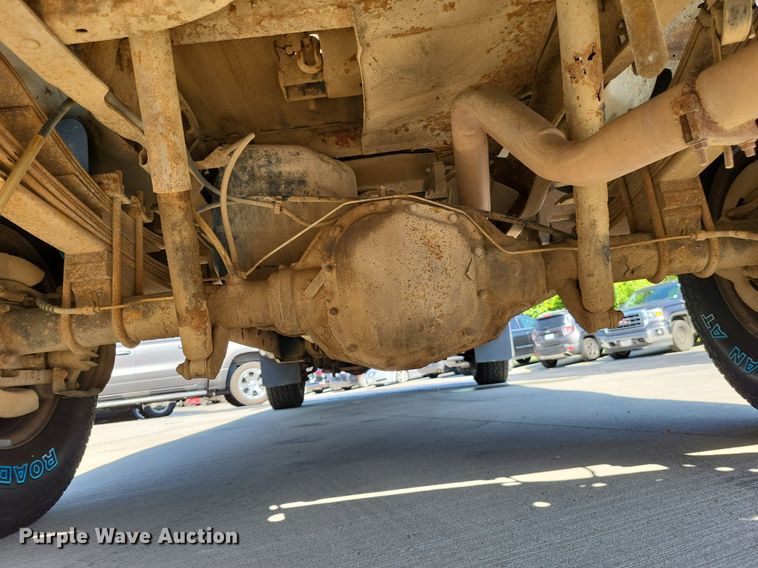 image for item LS9701 1999 Ford F250 Super Duty XLT  SuperCab pickup truck