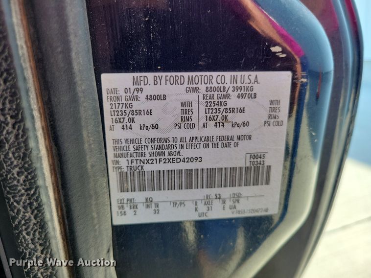 image for item LS9701 1999 Ford F250 Super Duty XLT  SuperCab pickup truck