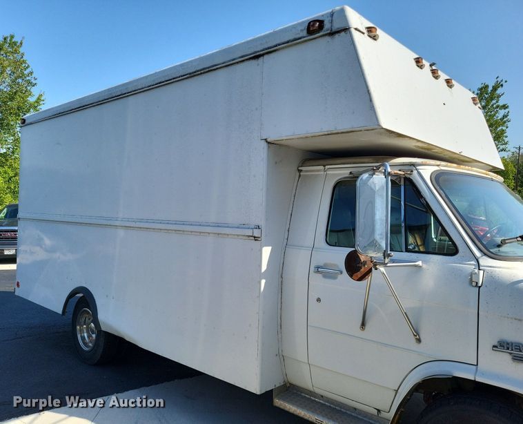 image for item LS9702 1988 Chevrolet G30  delivery truck