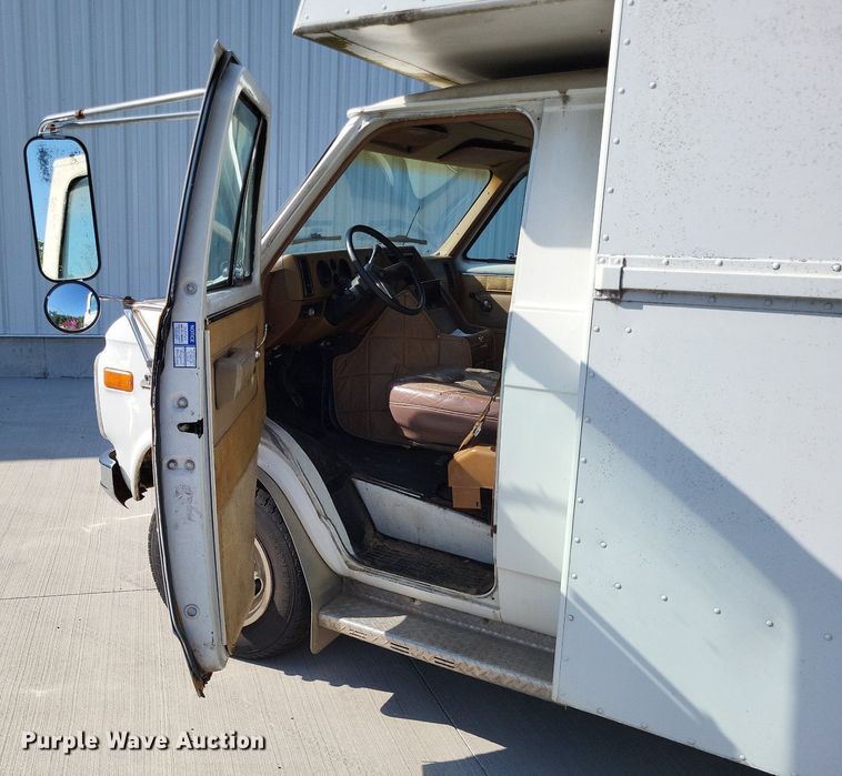 image for item LS9702 1988 Chevrolet G30  delivery truck