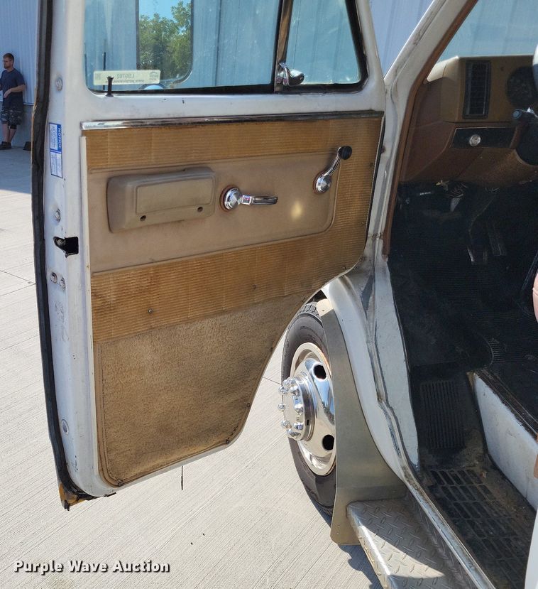 image for item LS9702 1988 Chevrolet G30  delivery truck