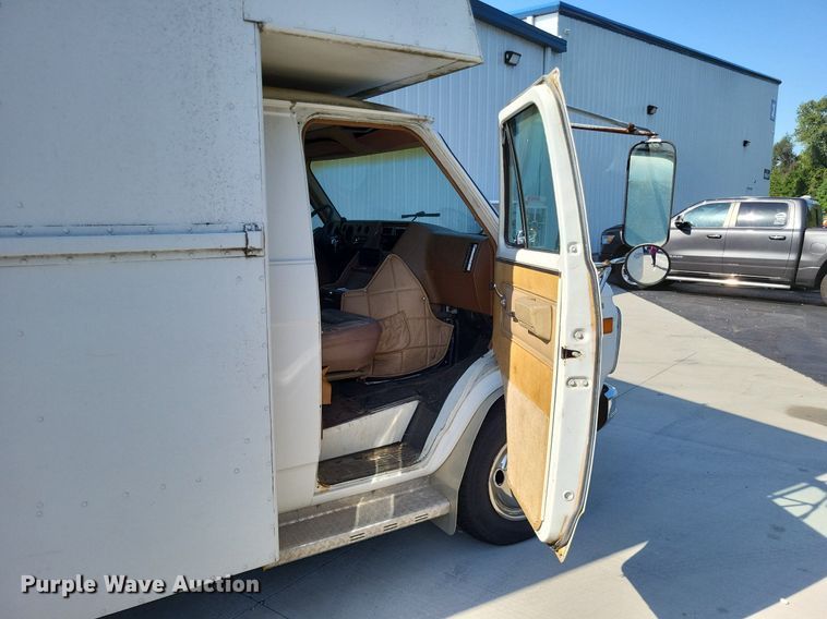 image for item LS9702 1988 Chevrolet G30  delivery truck