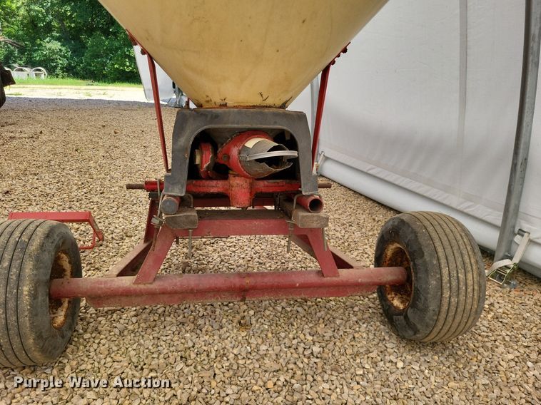 image for item LS9704 Lawn and garden equipment