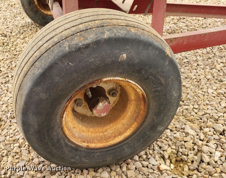 image for item LS9704 Lawn and garden equipment