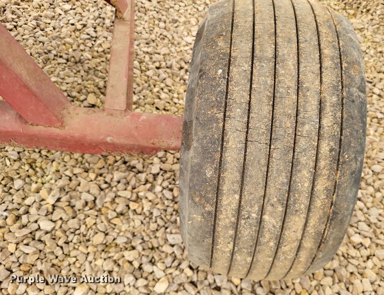 image for item LS9704 Lawn and garden equipment