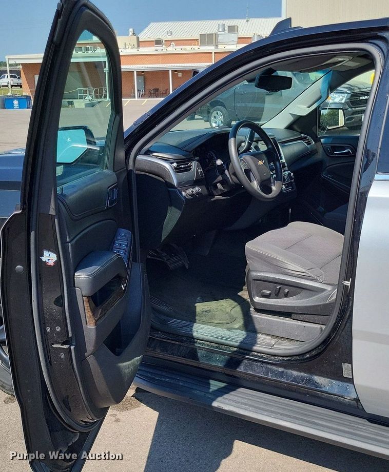 image for item LS9718 2016 Chevrolet Tahoe Police  SUV