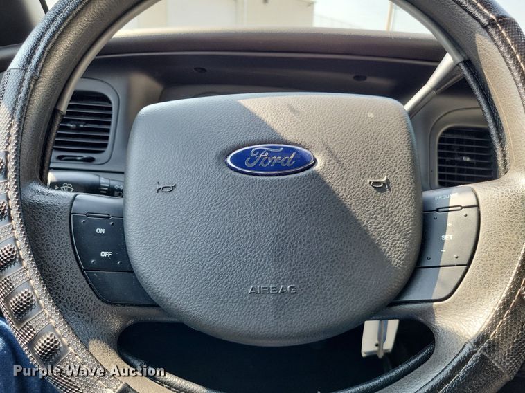 image for item LS9719 2010 Ford Crown Victoria Police Interceptor