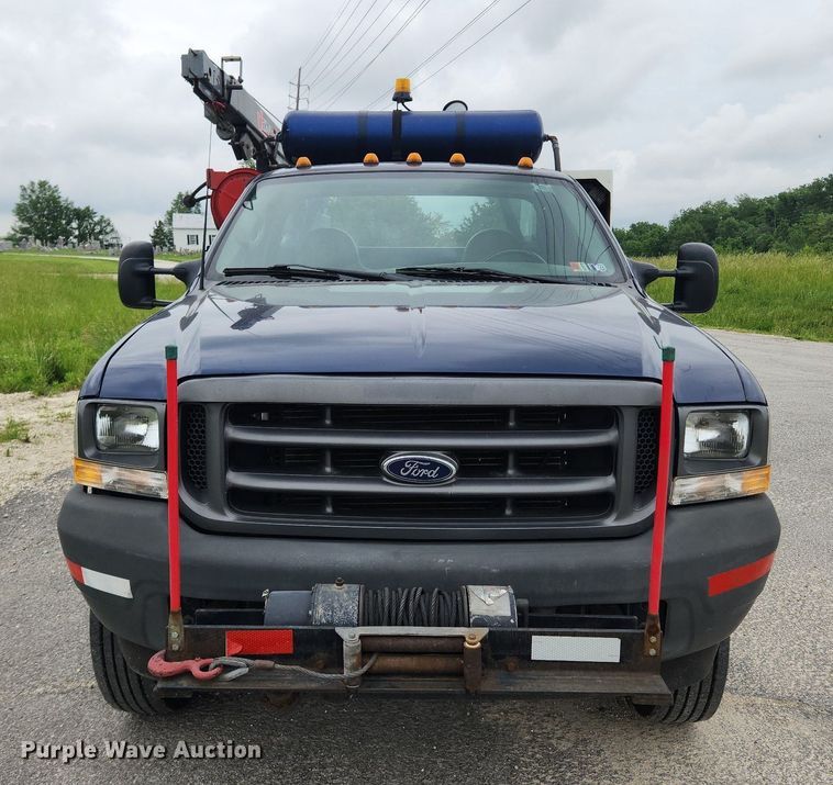 image for item LX9617 2002 Ford F450 Super Duty XL  utility / service truck