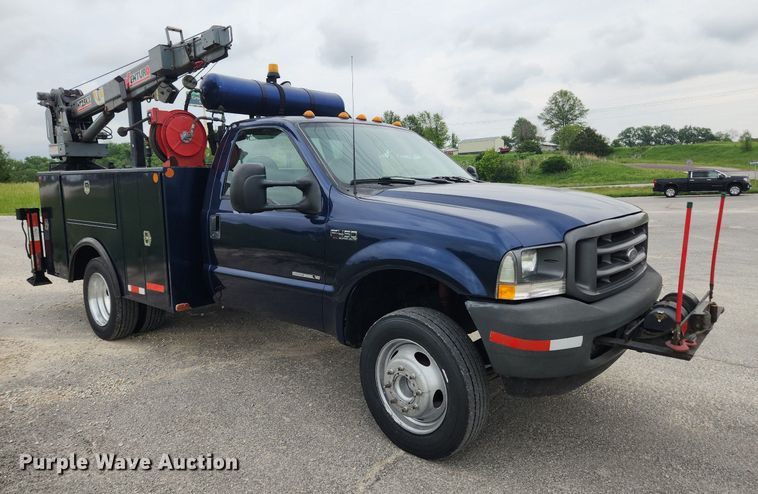 image for item LX9617 2002 Ford F450 Super Duty XL  utility / service truck