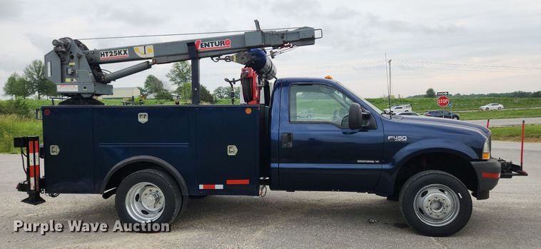 image for item LX9617 2002 Ford F450 Super Duty XL  utility / service truck