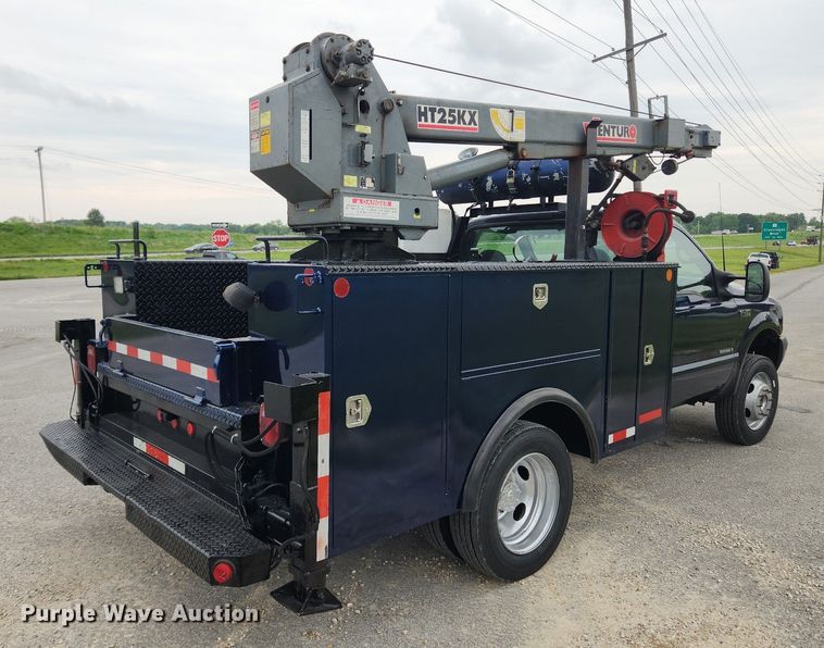 image for item LX9617 2002 Ford F450 Super Duty XL  utility / service truck