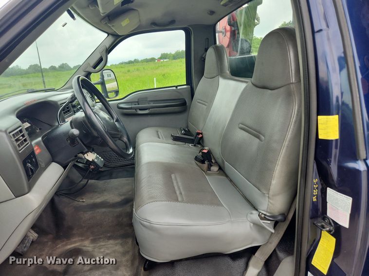 image for item LX9617 2002 Ford F450 Super Duty XL  utility / service truck