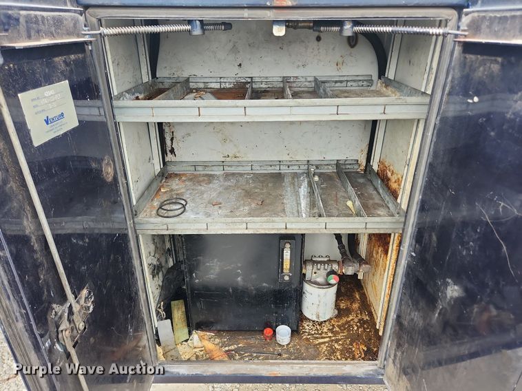 image for item LX9617 2002 Ford F450 Super Duty XL  utility / service truck