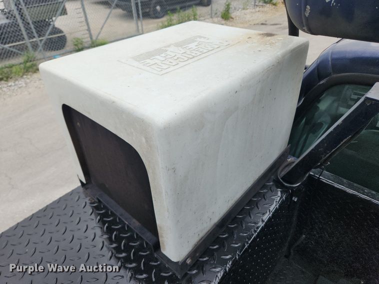 image for item LX9617 2002 Ford F450 Super Duty XL  utility / service truck