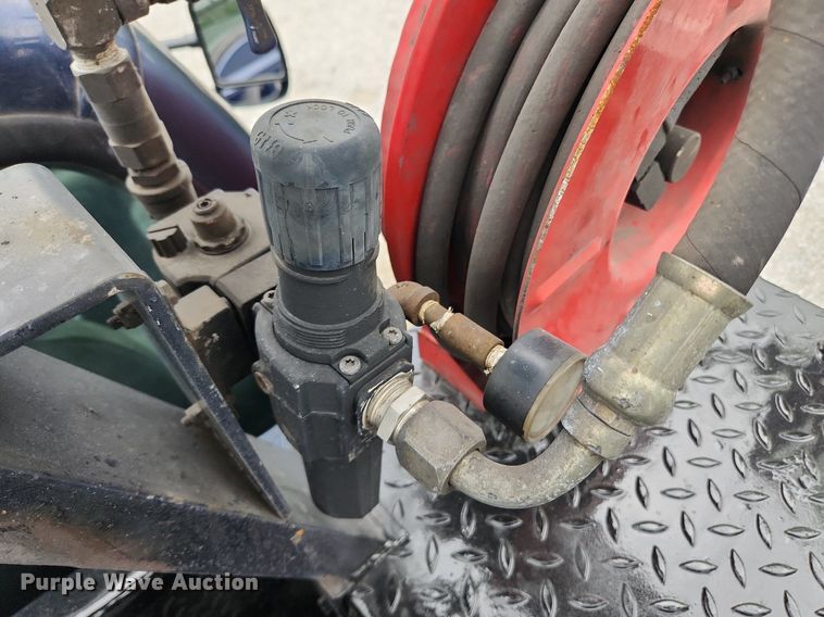 image for item LX9617 2002 Ford F450 Super Duty XL  utility / service truck