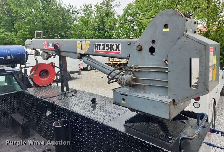 image for item LX9617 2002 Ford F450 Super Duty XL  utility / service truck