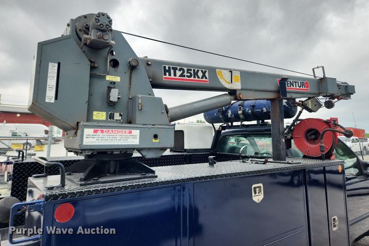 image for item LX9617 2002 Ford F450 Super Duty XL  utility / service truck