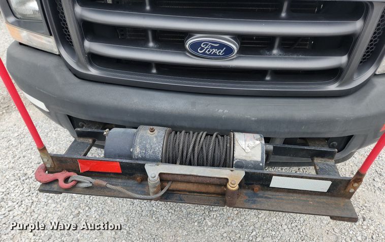 image for item LX9617 2002 Ford F450 Super Duty XL  utility / service truck