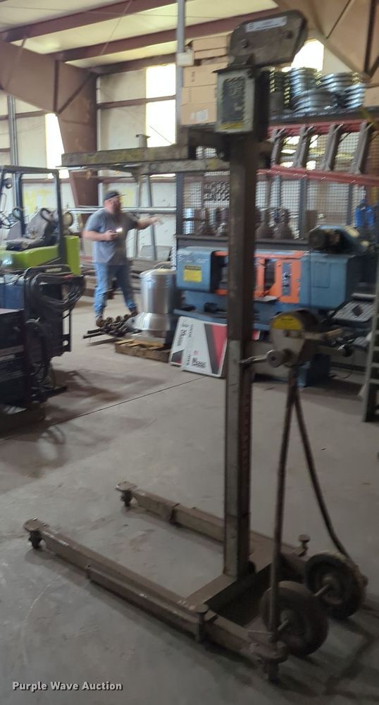 image for item LY9370 Brown 512A  material lift