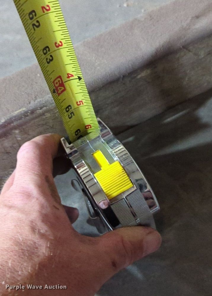 image for item LY9370 Brown 512A  material lift