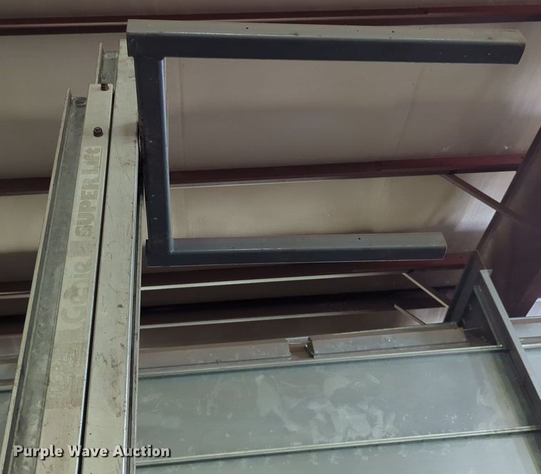 image for item LY9372 Material lift