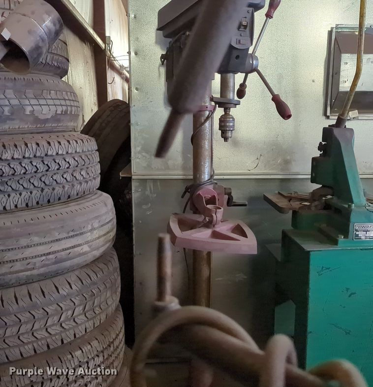 image for item LY9373 (2) spot welders