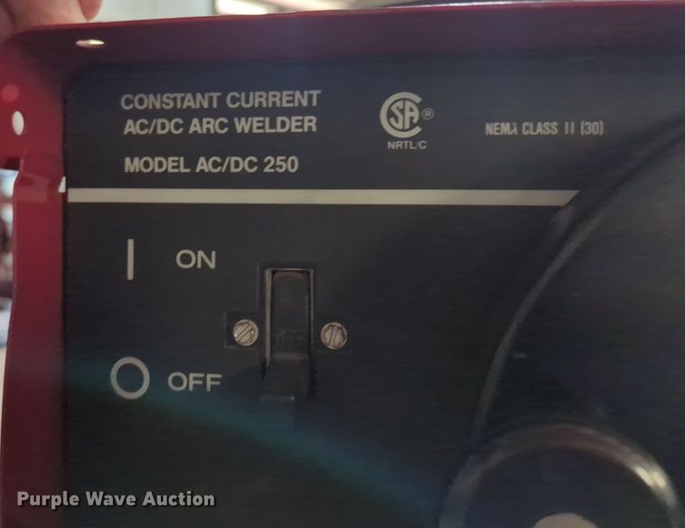 image for item LY9374 Lincoln Electric Idealarc 250  welder