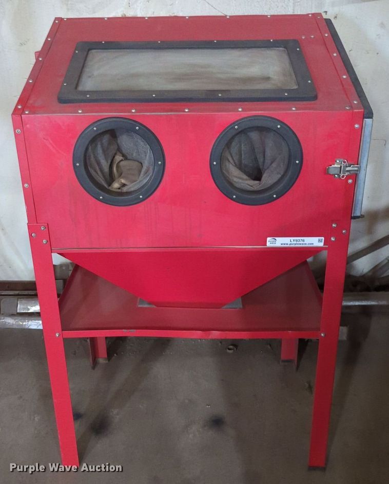image for item LY9376 34" x 24" sand blast cabinet