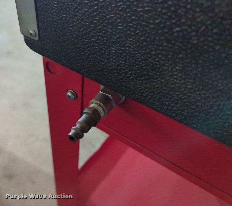 image for item LY9376 34" x 24" sand blast cabinet