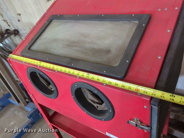 image for item LY9376 34" x 24" sand blast cabinet