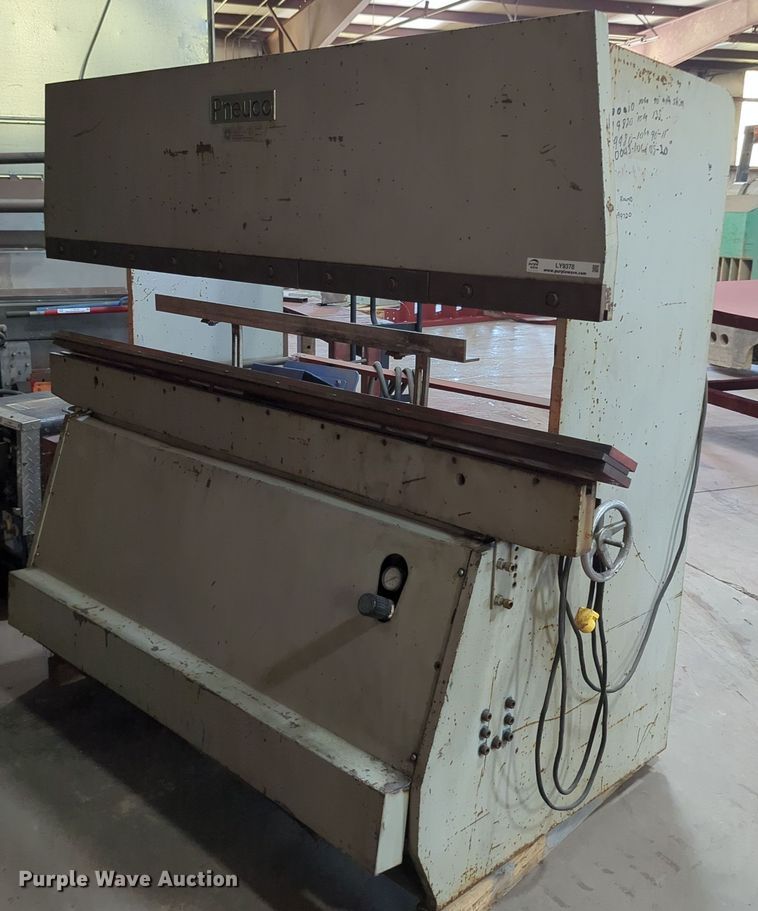 image for item LY9378 Pneuco 600-35