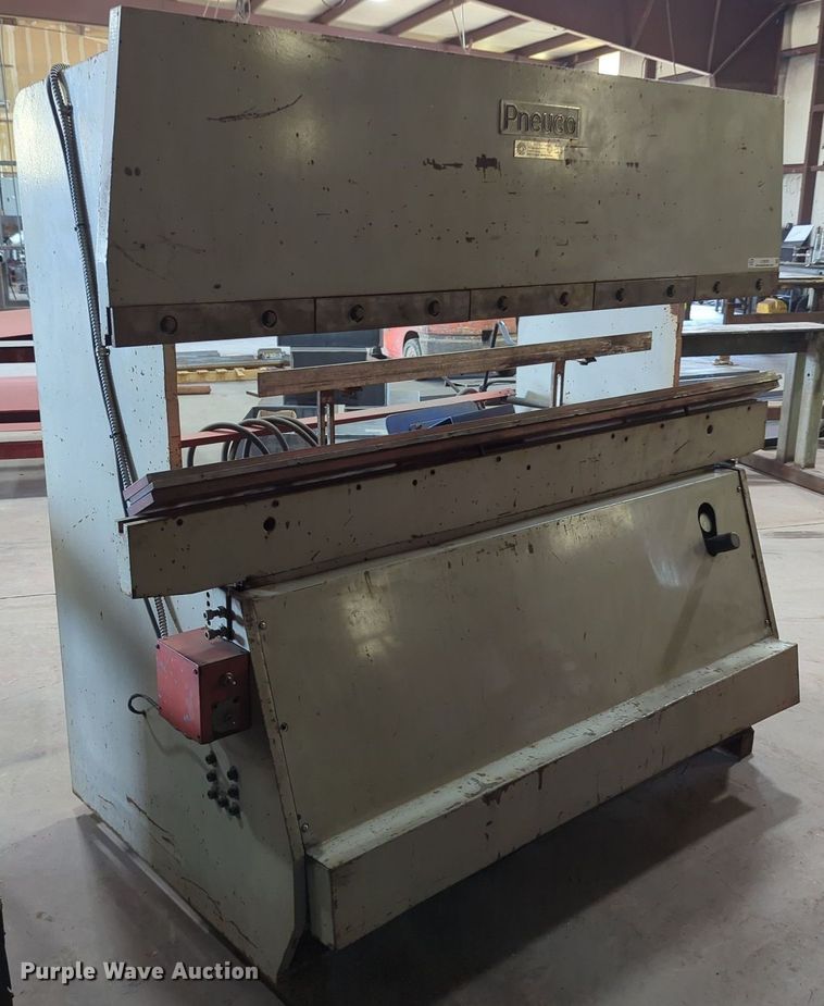 image for item LY9378 Pneuco 600-35