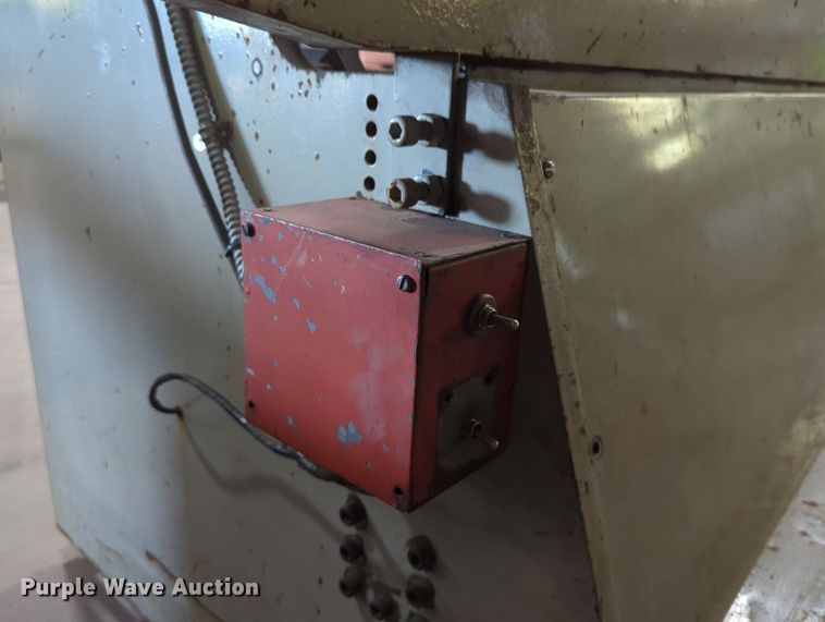 image for item LY9378 Pneuco 600-35