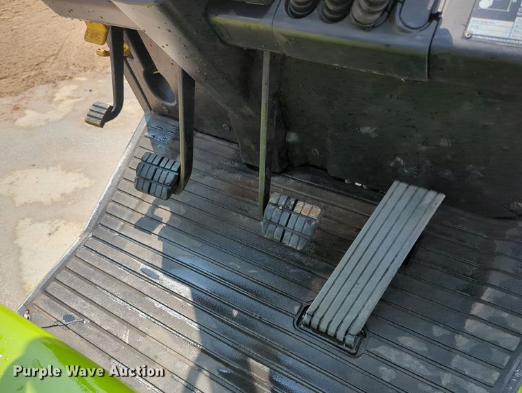 image for item LY9380 Clark CGC25  forklift