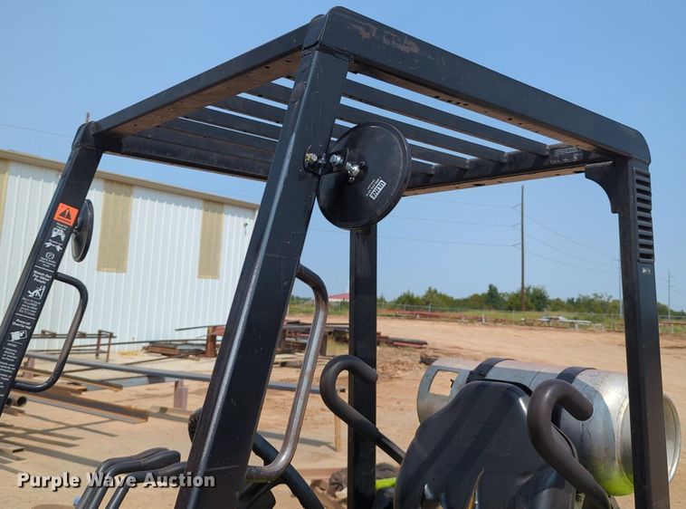 image for item LY9380 Clark CGC25  forklift