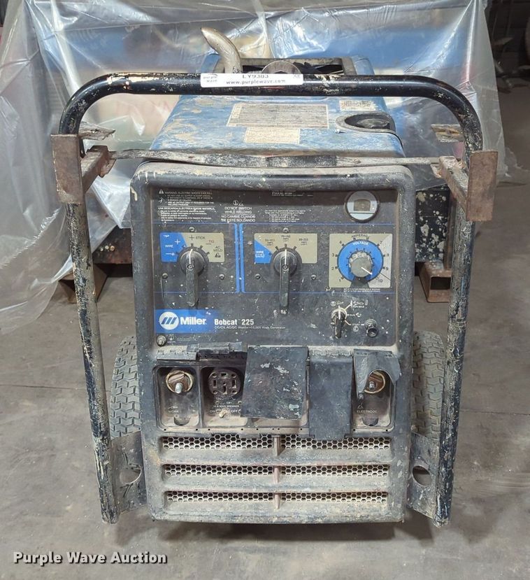image for item LY9383 Miller Bobcat 225  welder/generator