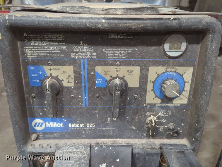 image for item LY9383 Miller Bobcat 225  welder/generator