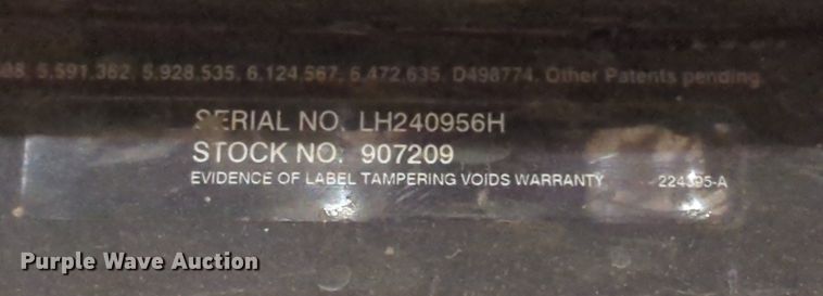 image for item LY9383 Miller Bobcat 225  welder/generator