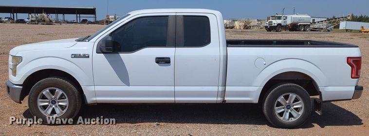 image for item LY9385 2016 Ford  F150 SuperCab pickup truck