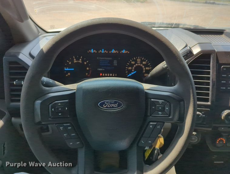 image for item LY9385 2016 Ford  F150 SuperCab pickup truck