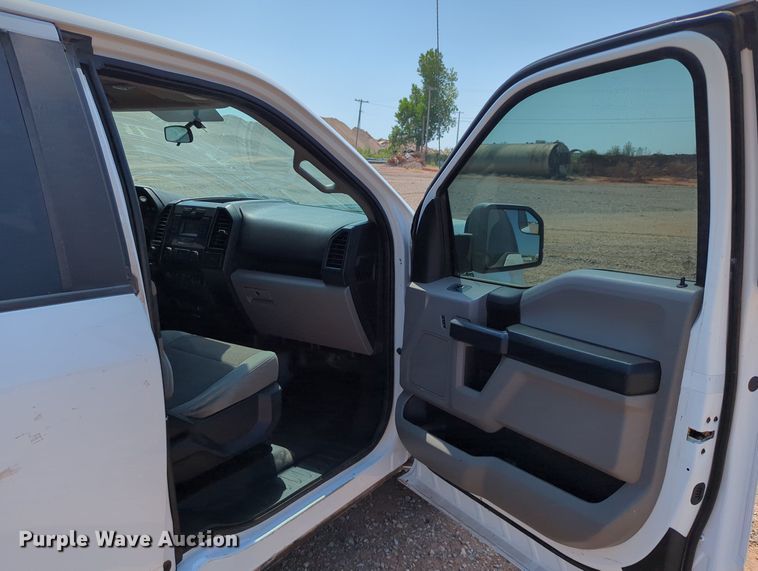 image for item LY9385 2016 Ford  F150 SuperCab pickup truck