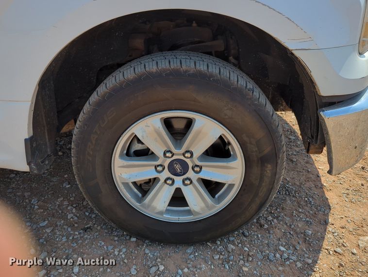 image for item LY9385 2016 Ford  F150 SuperCab pickup truck