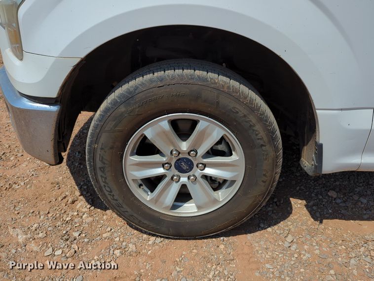 image for item LY9385 2016 Ford  F150 SuperCab pickup truck