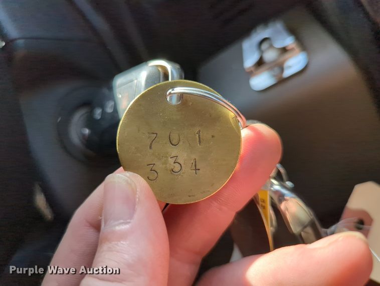 image for item LY9385 2016 Ford  F150 SuperCab pickup truck